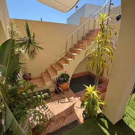 Semesterbostad Duna Maria